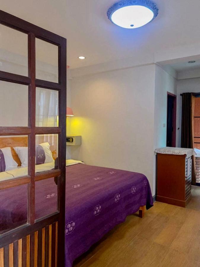 Tjr Boutique Hotel Chiang Mai Esterno foto