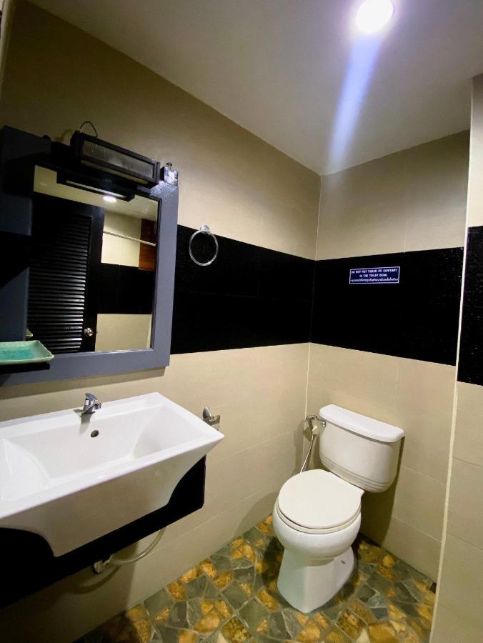 Tjr Boutique Hotel Chiang Mai Esterno foto