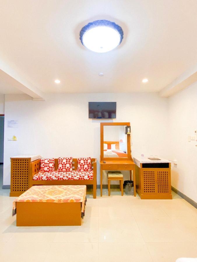 Tjr Boutique Hotel Chiang Mai Esterno foto