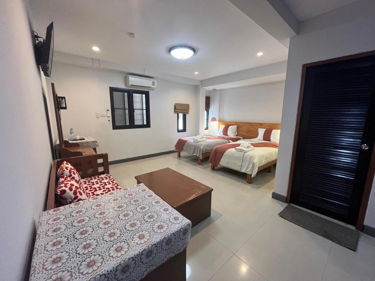 Tjr Boutique Hotel Chiang Mai Esterno foto